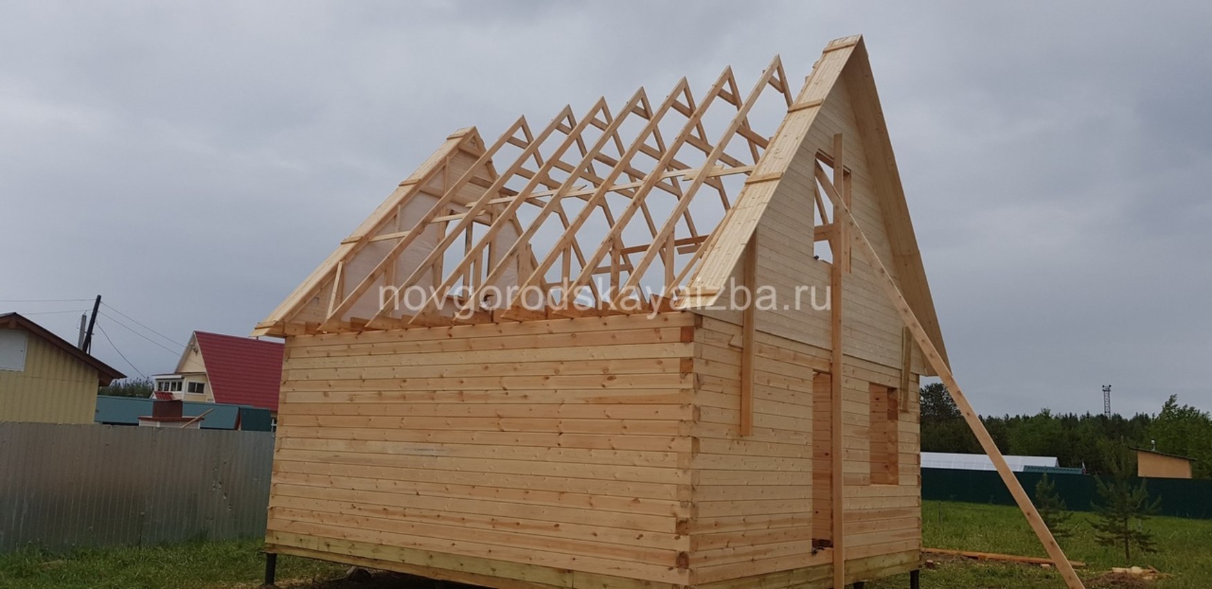 Баня из бруса 150х150 в процессе строительства